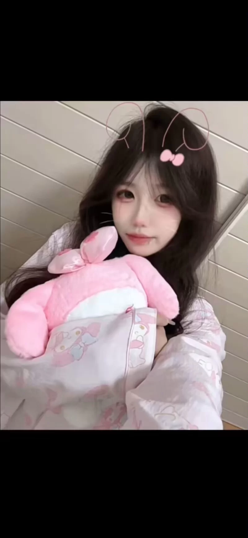 二十岁的白嫩小妹