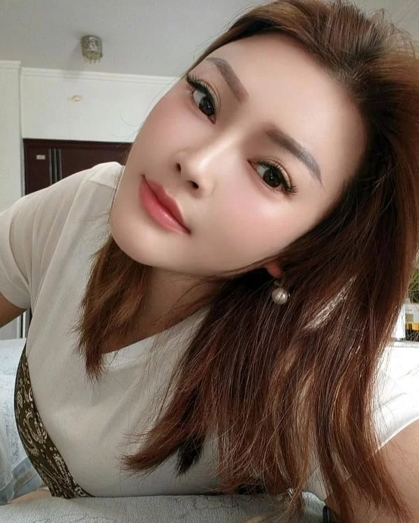 肥臀大奶骚妇