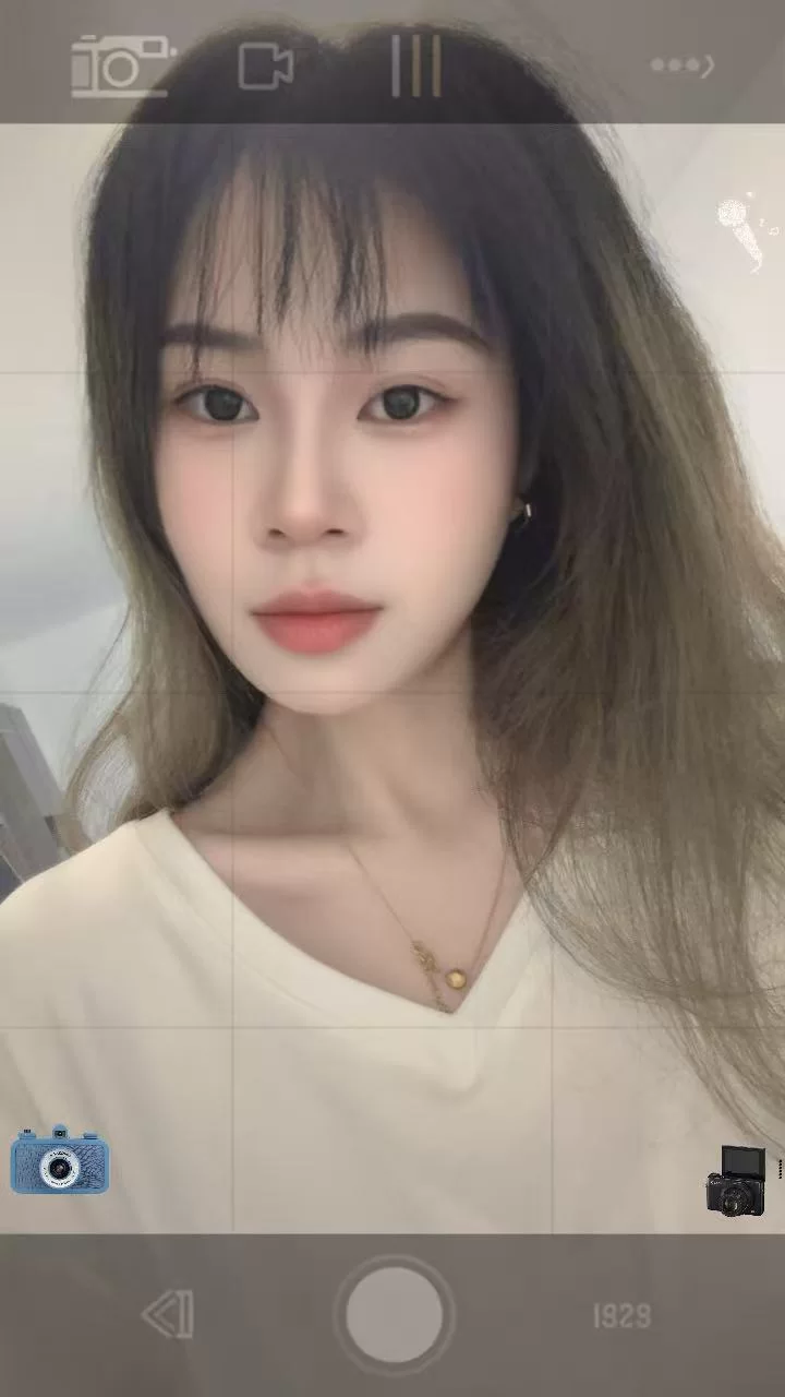 快餐小姐姐七七