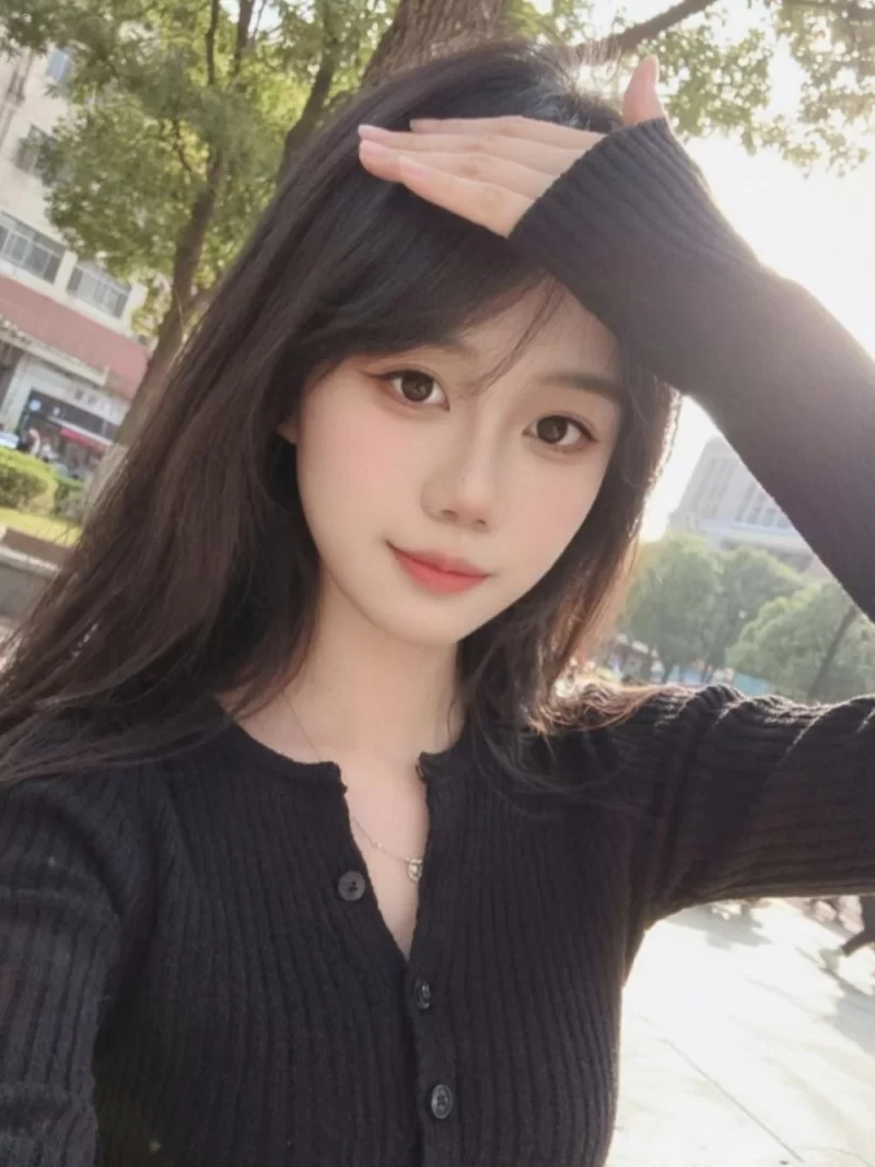 杭州清纯系极致反差05年嫩妹
