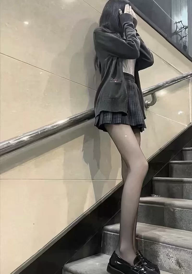 海口来年落雪时妹子