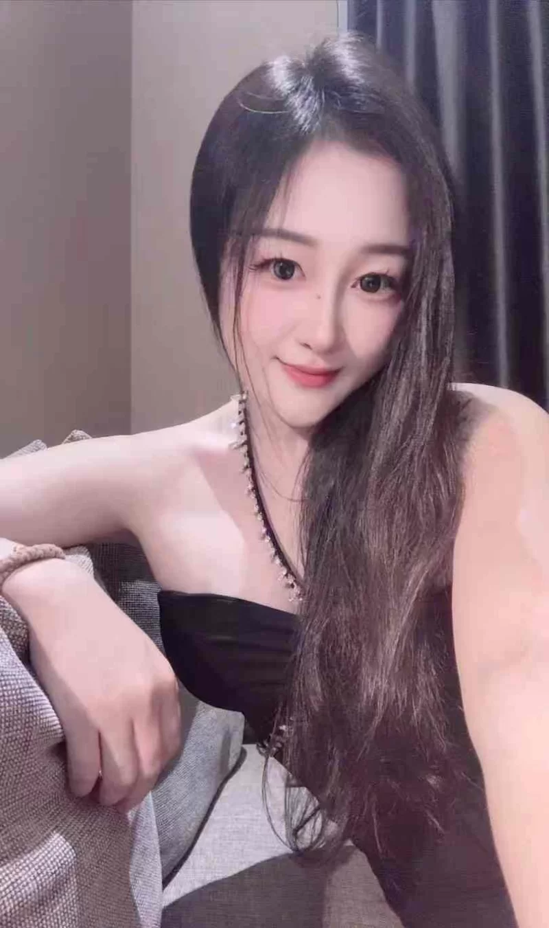极品纯欲大奶骚妹子