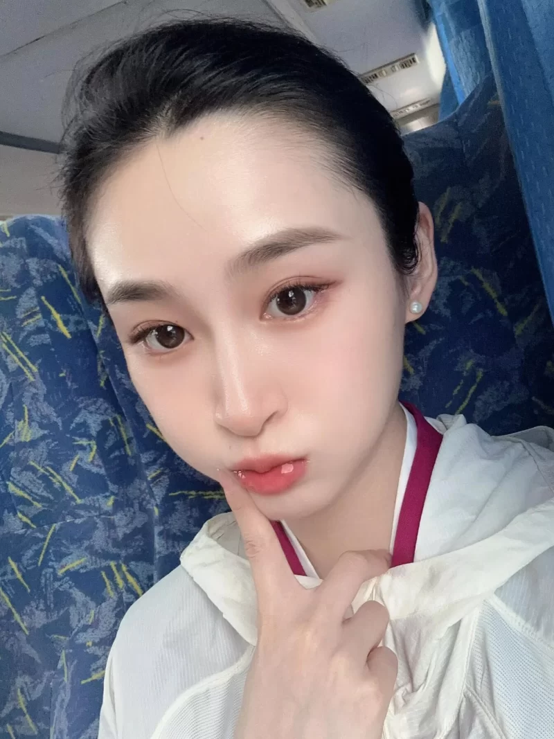 颜值服务超高的小妹