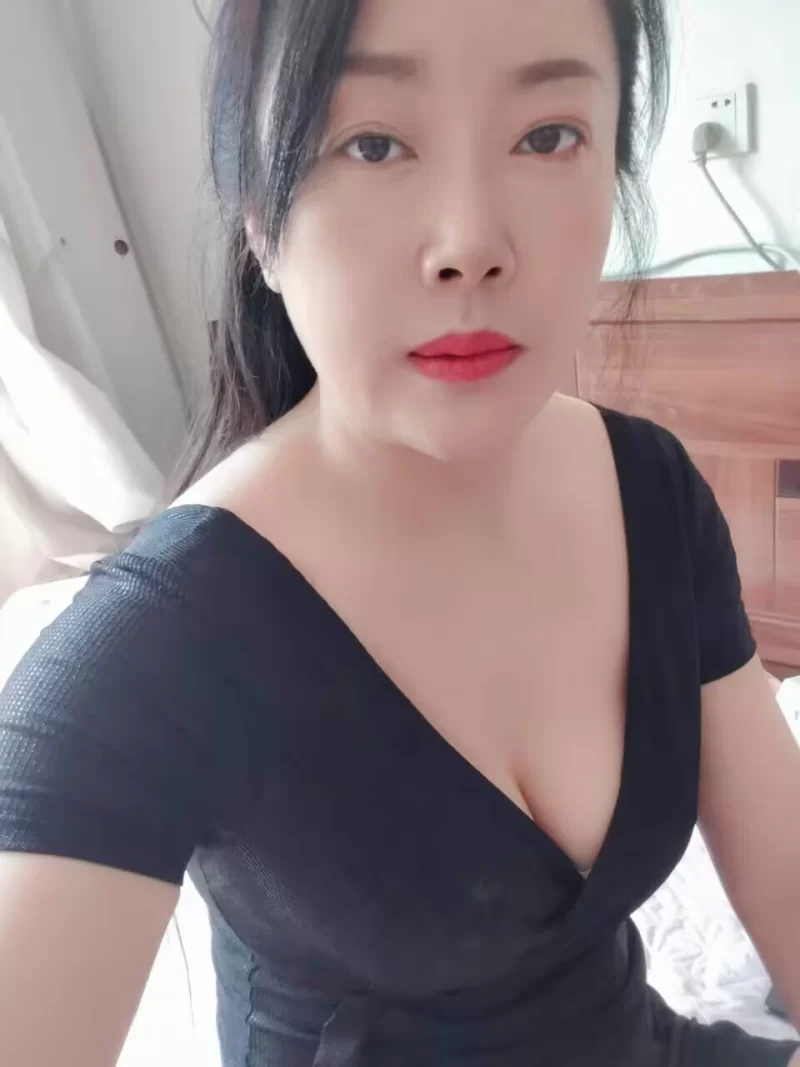 道里熟女温柔夏夏