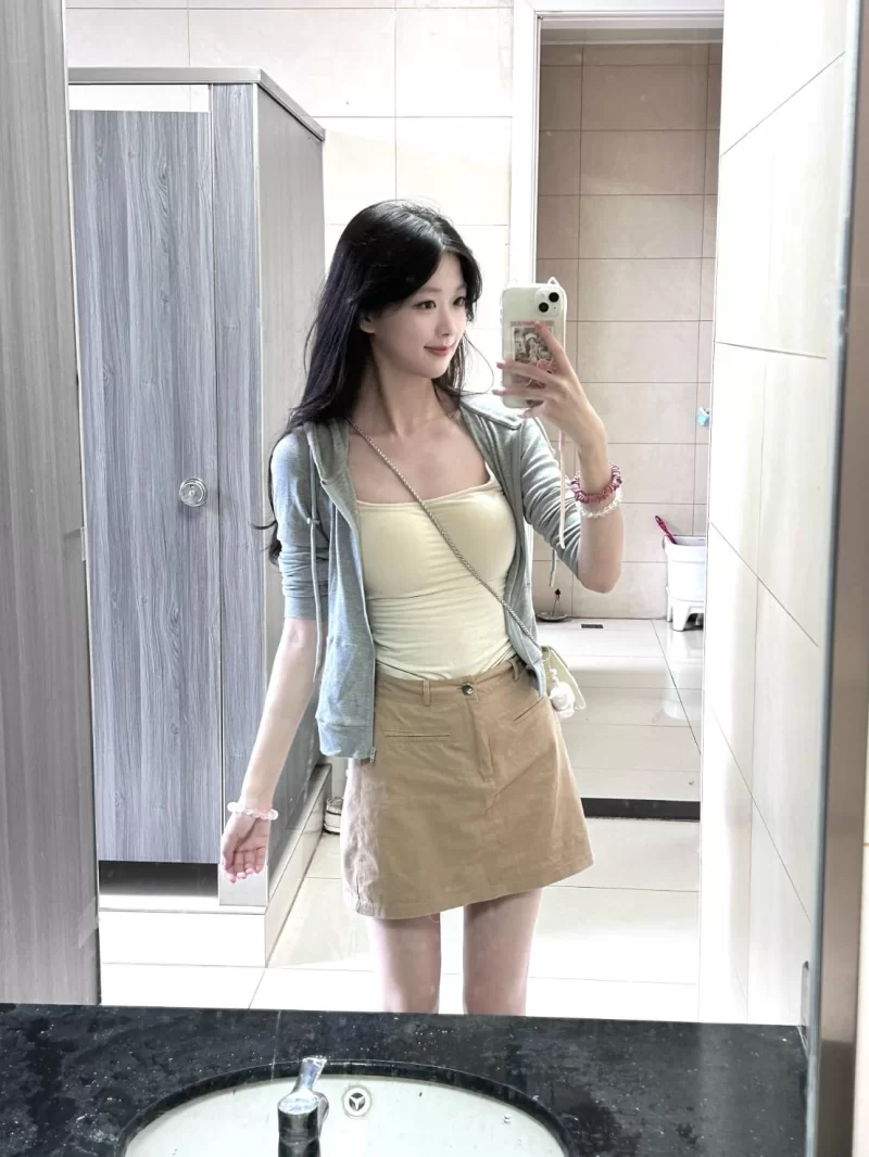 清纯00后白嫩