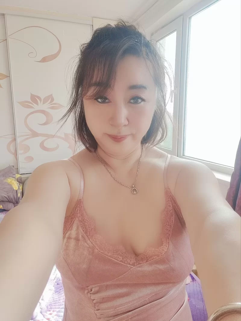 喜欢熟女的可以来，也很性价比