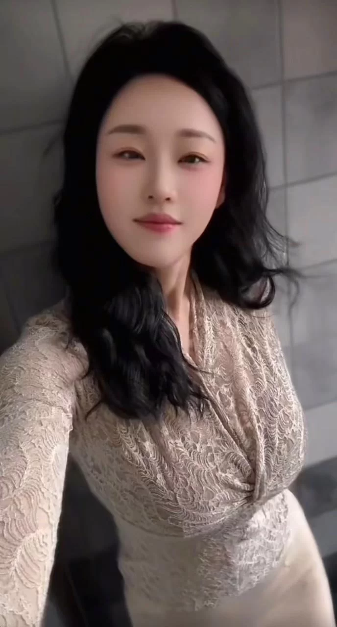 反差感十足的少妇