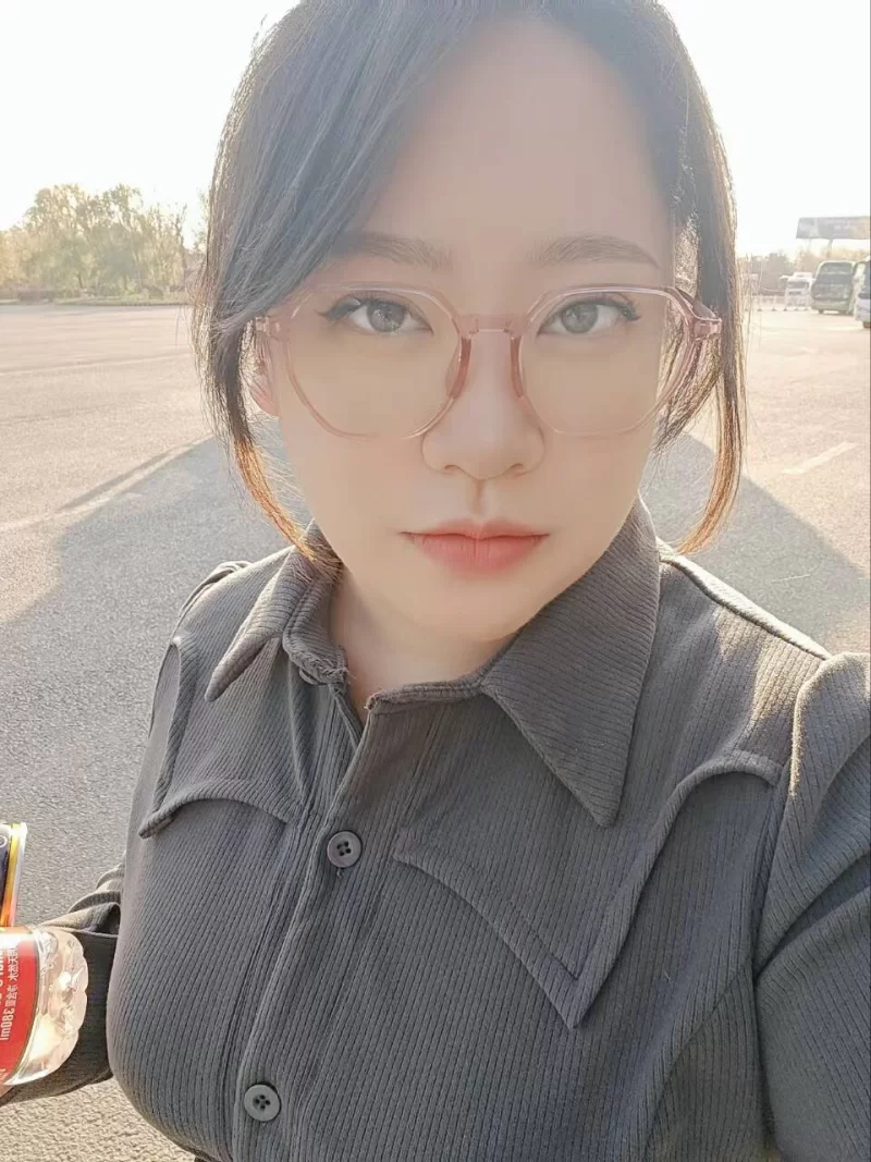 大奶妹乐乐