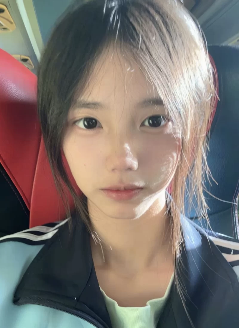 做兼职赚生活费的大学生