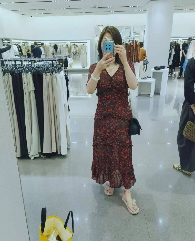 上海少妇型温柔女王调教,恋足爱好者强烈推荐