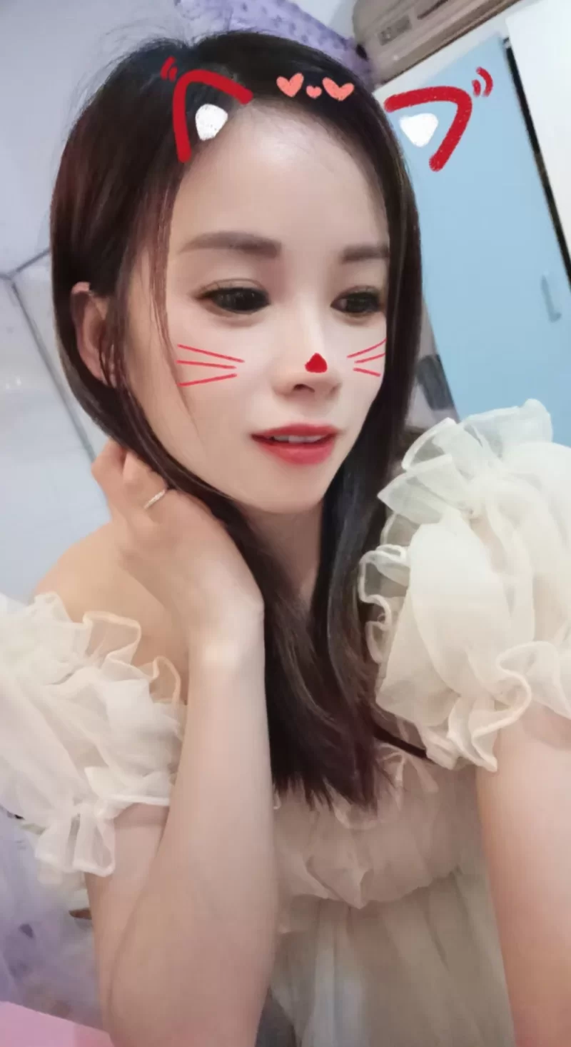 小榄大胸冰冰